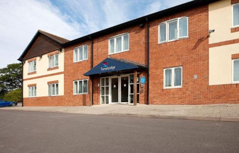 Travelodge Shrewsbury Battlefield Exterior photo